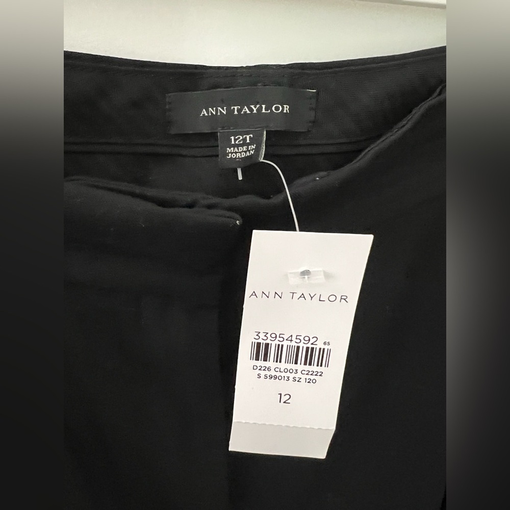 Ann Taylor 12T Black Slack — NWT